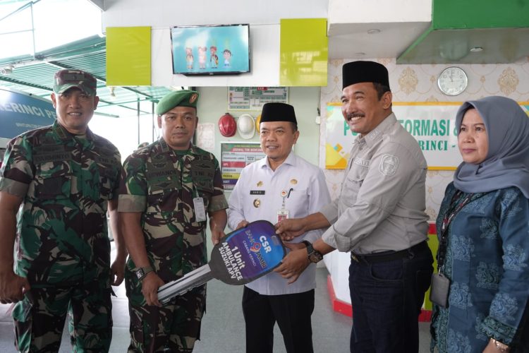 Gubernur Al Haris Serahkan Bantuan Ambulance Untuk Rs. DKT Kerinci